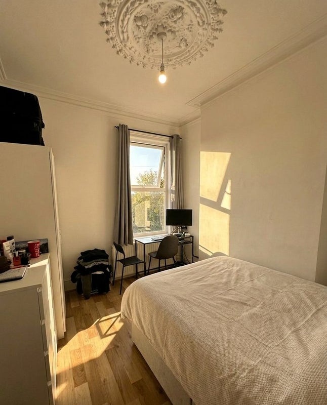 Additional image 2 of Room in a Shared Flat, Redriff Road, SE16, N1 7GU