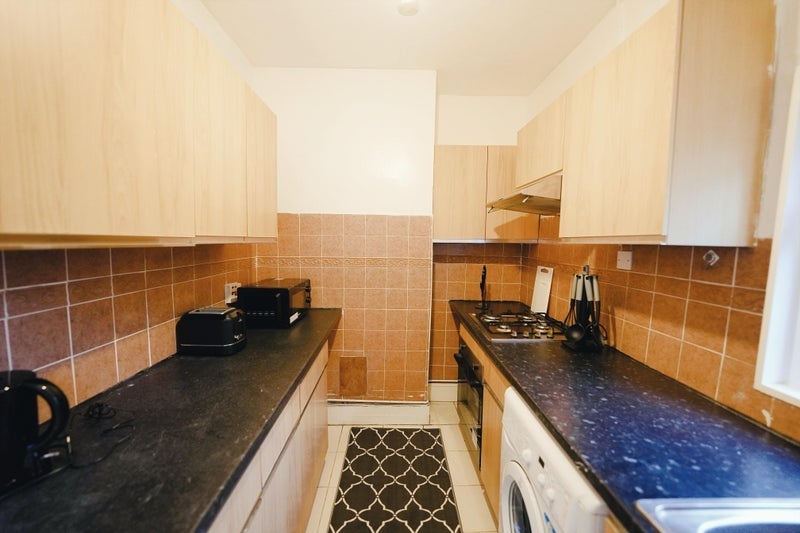 Additional image 4 of Room in a Shared Flat, Redriff Road, SE16, N1 7GU