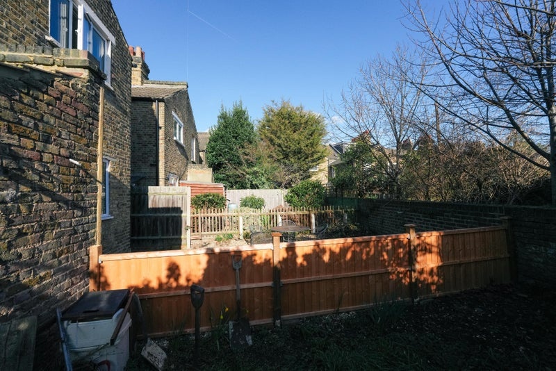 Additional image 10 of Room in a Shared Flat, Redriff Road, SE16, N1 7GU