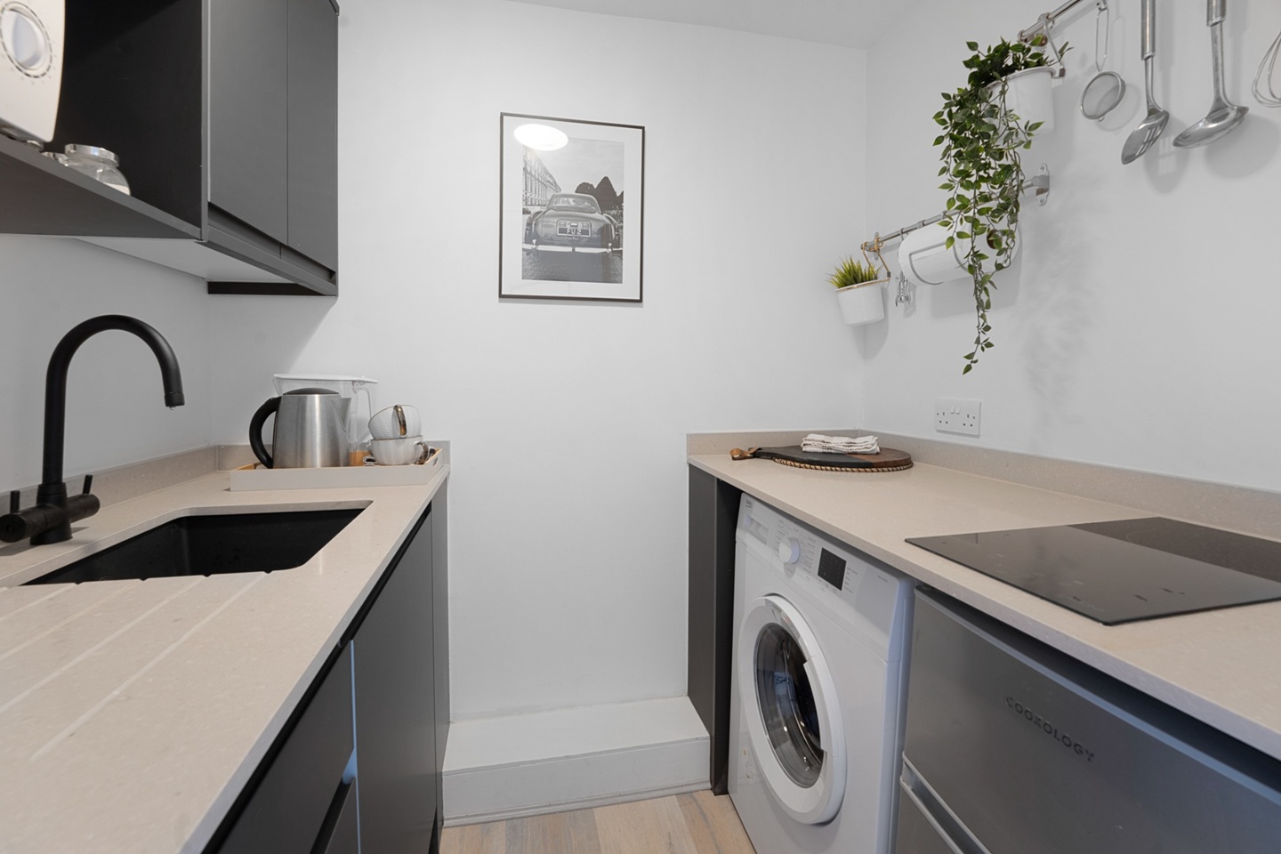 Additional image 4 of 1 Bed Flat, Queen's Gate, SW7, N1 7GU