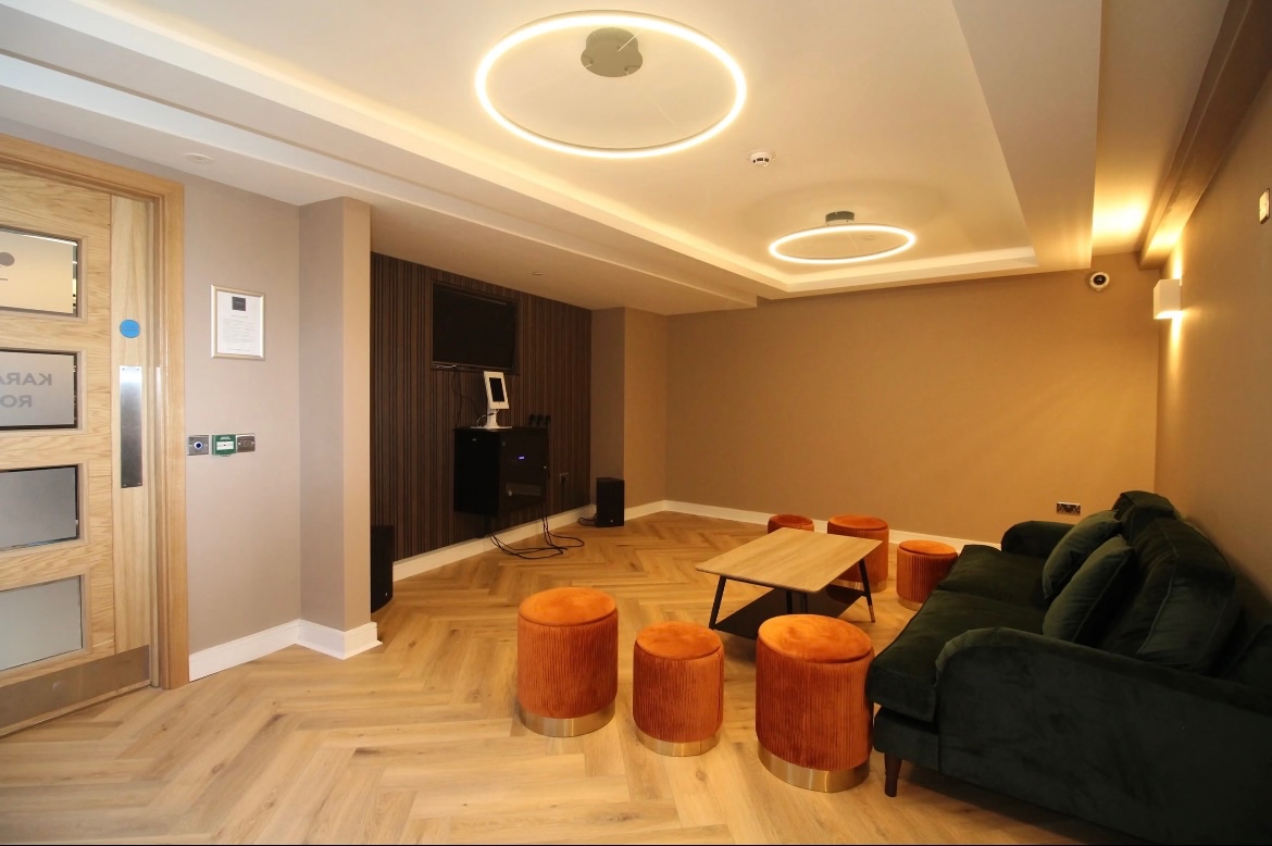 Additional image 6 of Studio Flat, Oldham Place, L1, N1 7GU