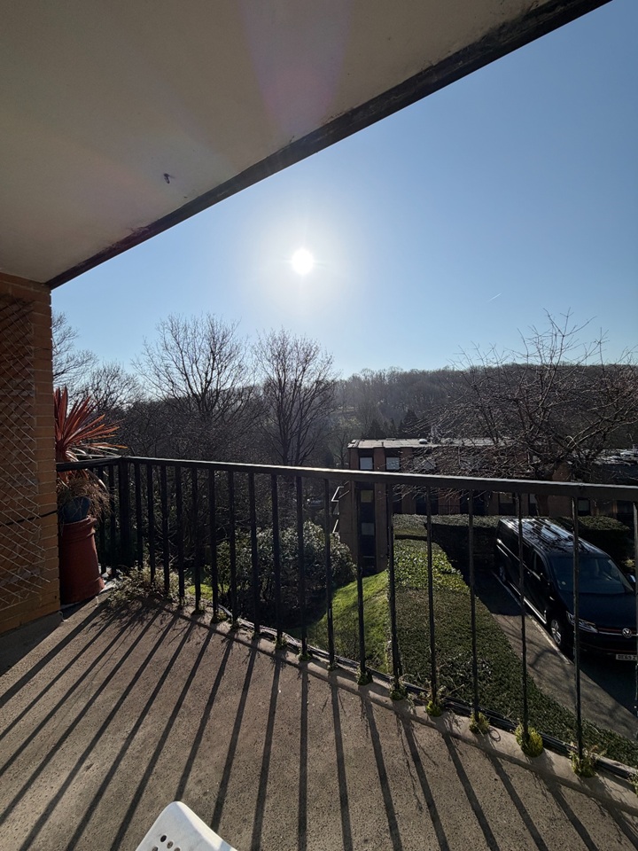 3 Bed Flat, Graham Road, S10, N1 7GU