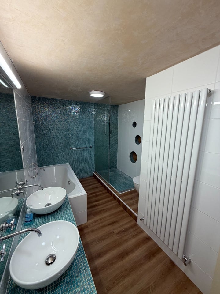 Additional image 4 of 3 Bed Flat, Graham Road, S10, N1 7GU