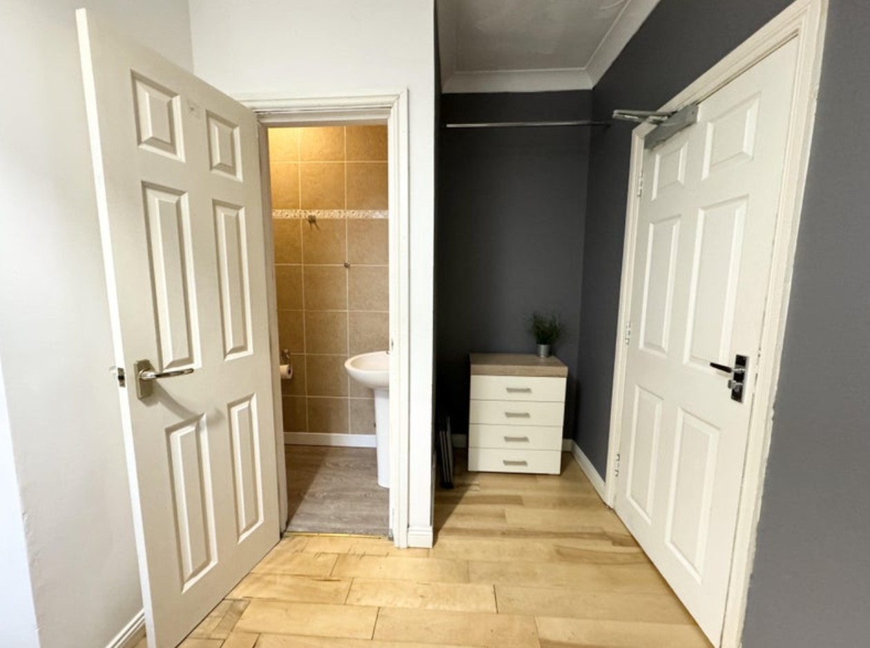 Additional image 2 of Room in a Shared House, The Polygon, SO15, N1 7GU