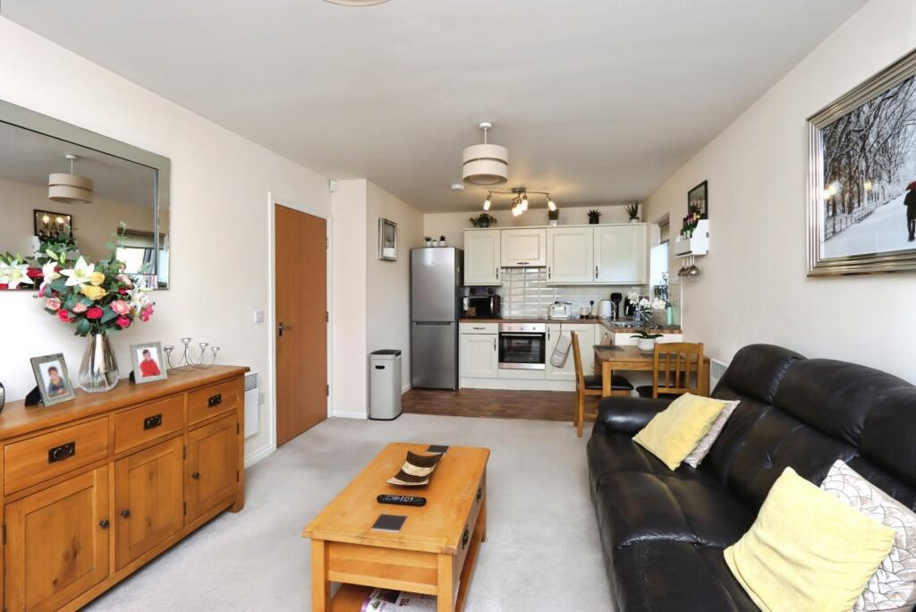 2 Bed Flat, Cuthbert Cooper Place, S9, N1 7GU