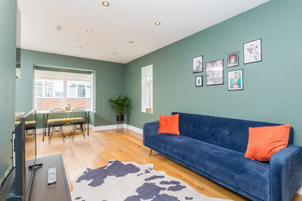 2 Bed Flat, Meeting House Lane, BN1, N1 7GU
