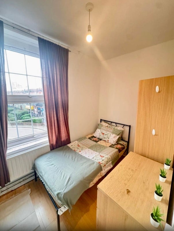 Additional image 2 of Room in a Shared Flat, Watney Market, E1, N1 7GU