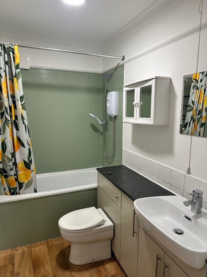 Additional image 5 of 2 Bed Maisonette, Cowley Road, OX4, N1 7GU