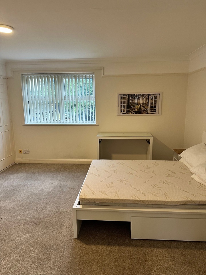 Additional image 6 of 2 Bed Maisonette, Cowley Road, OX4, N1 7GU