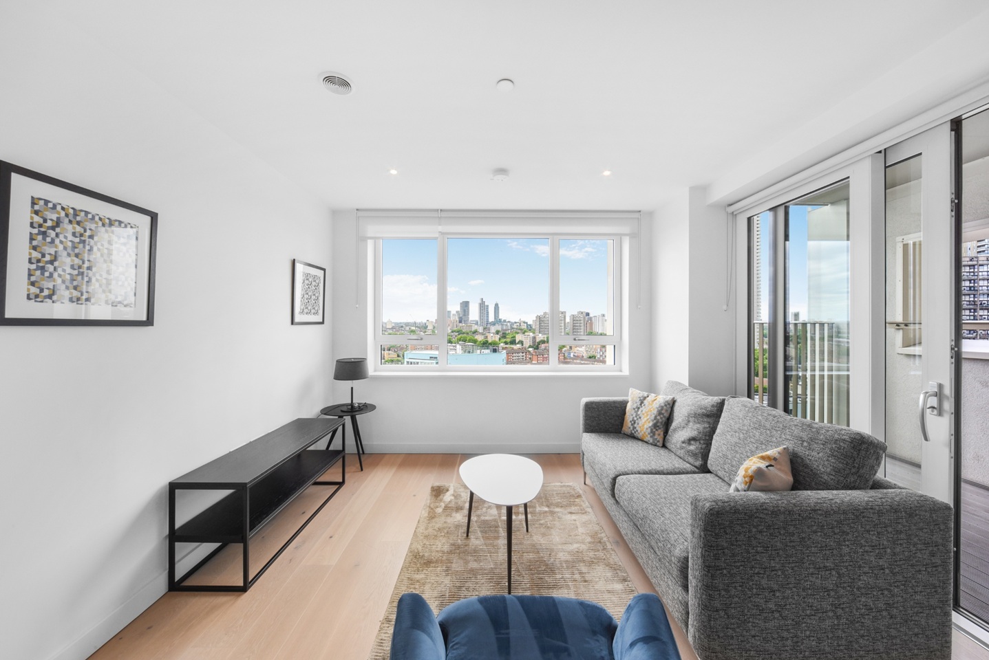 1 Bed Flat, Walworth Road, SE17, N1 7GU