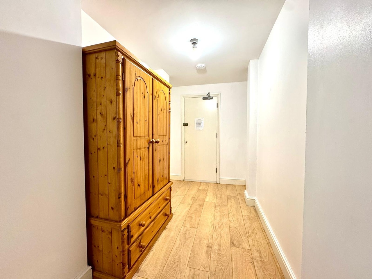 Additional image 5 of Studio Flat, Kember St, N1, N1 7GU