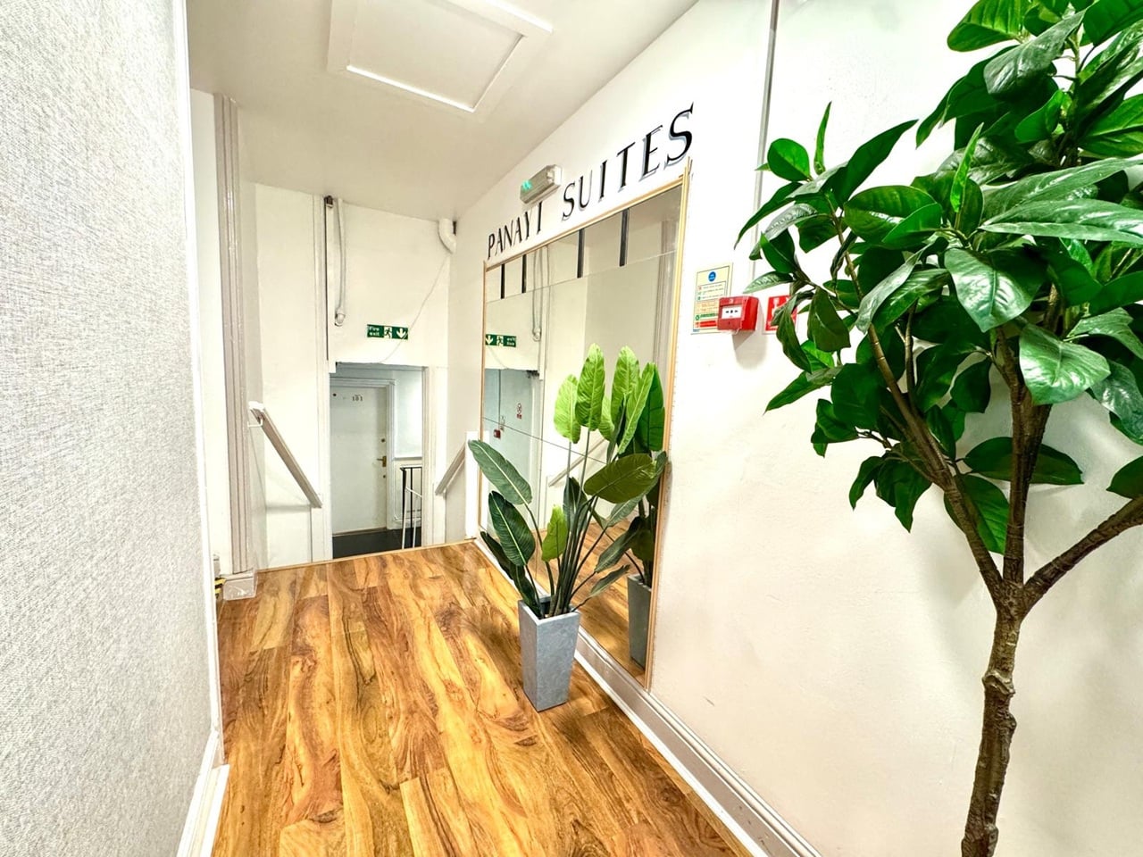 Studio Flat, Kember St, N1, N1 7GU