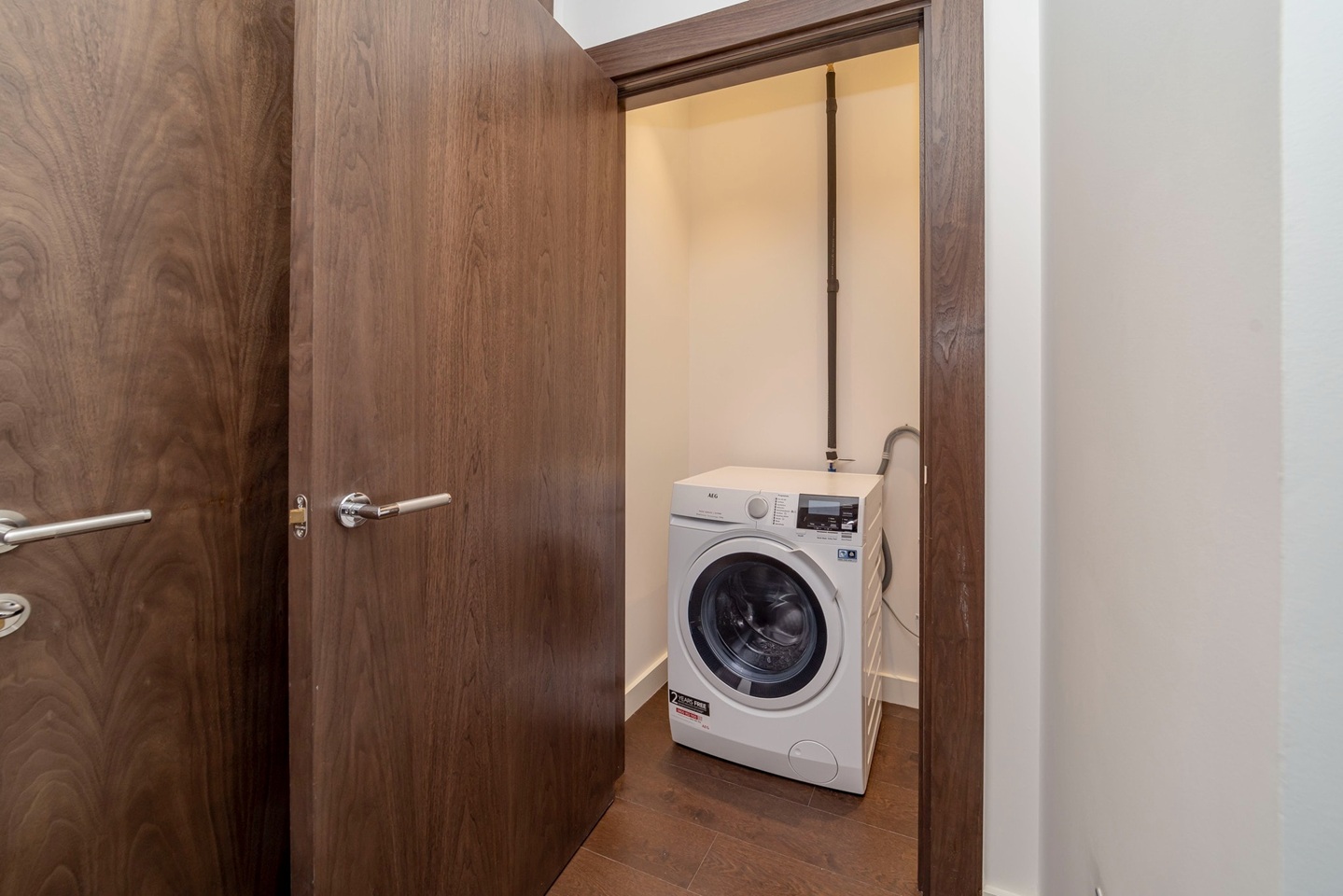 Additional image 5 of 2 Bed Flat, Lanchester Way, SW11, N1 7GU