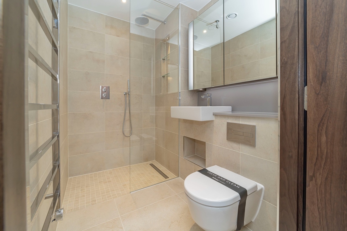 Additional image 9 of 2 Bed Flat, Lanchester Way, SW11, N1 7GU