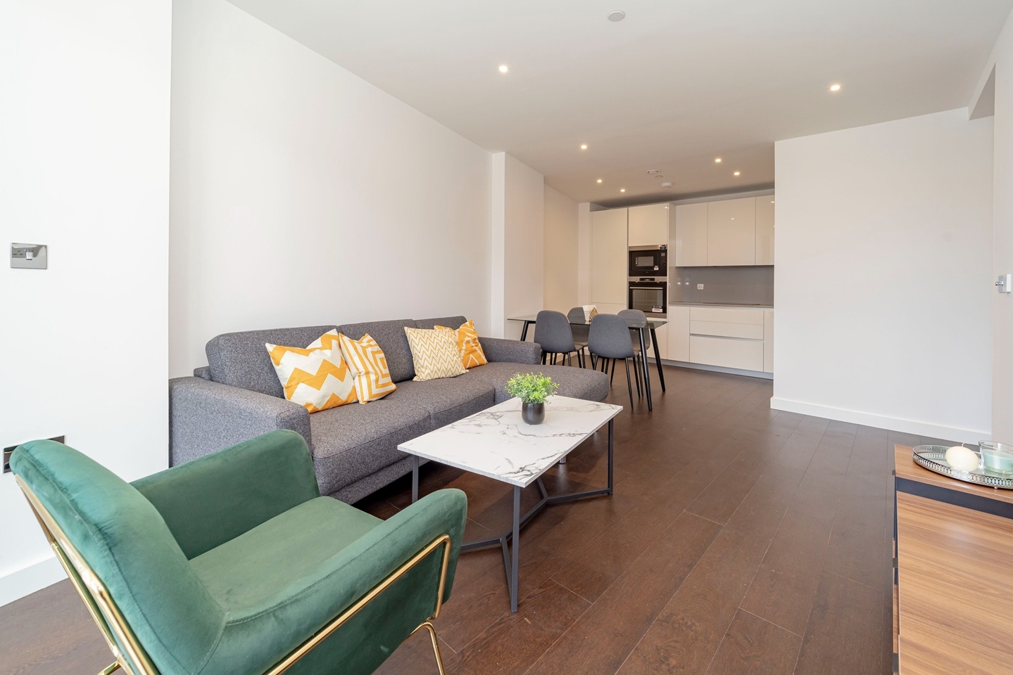 Additional image 11 of 2 Bed Flat, Lanchester Way, SW11, N1 7GU