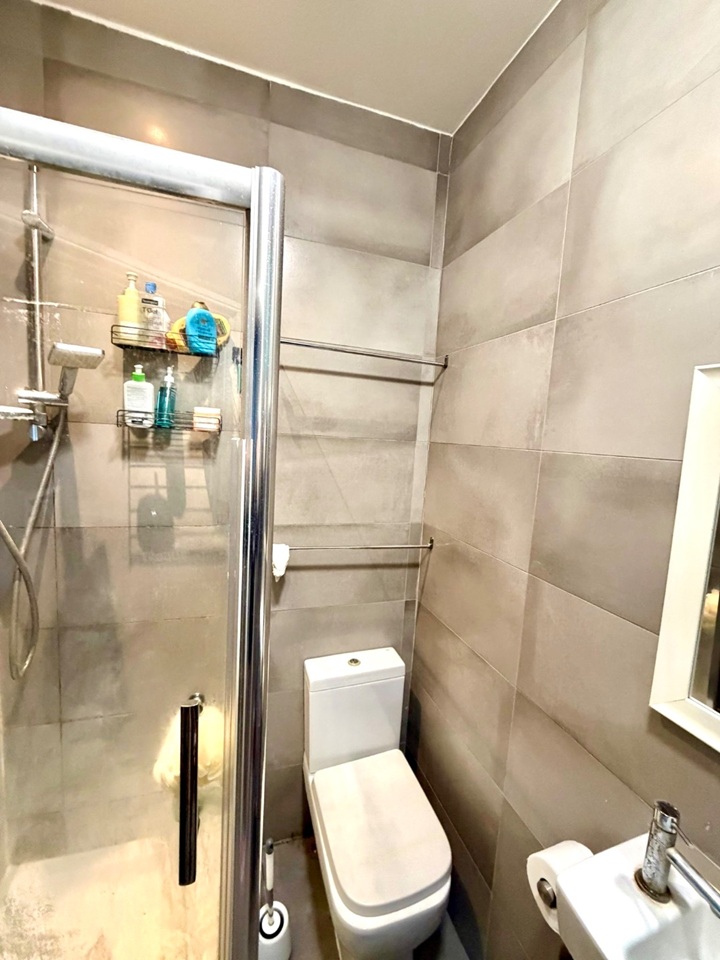 Additional image 10 of Studio Flat, Commercial Road, E1, N1 7GU