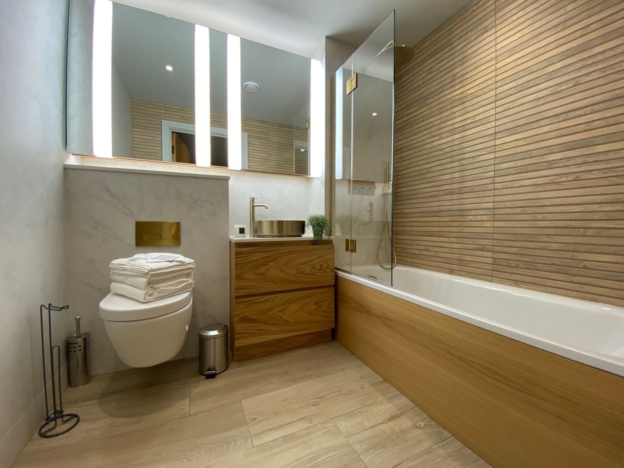 Additional image 5 of 2 Bed Flat, Tower Bridge Road, SE1, N1 7GU