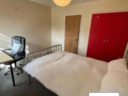 Room in a Shared House, Dengayne, SS14