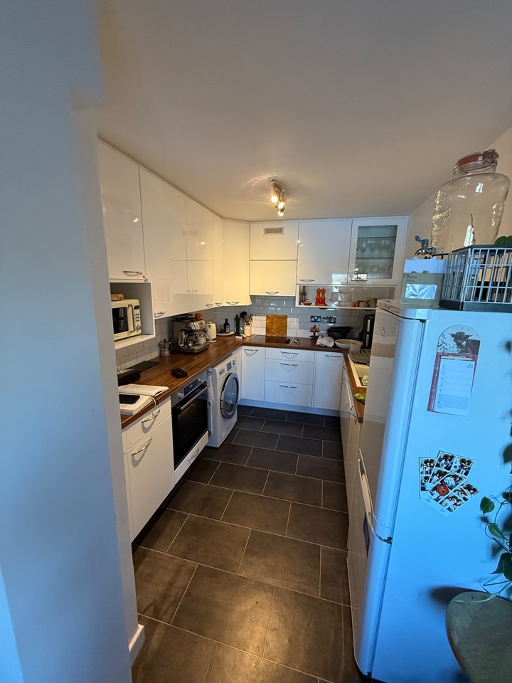 Additional image 9 of 2 Bed Flat, Maynards Quay, E1W, N1 7GU