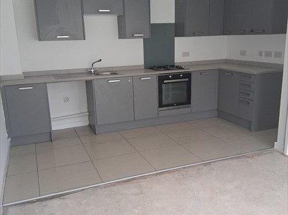 2 Bed Flat, Archers Corner, CH62
