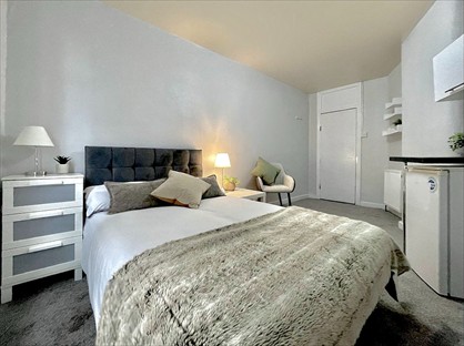 Room in a Shared House, Hawksworth Grove, LS5