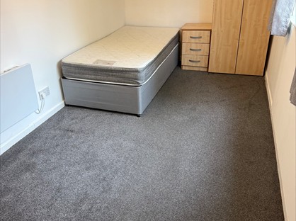 Room in a Shared House, Wisteria Court, SS15