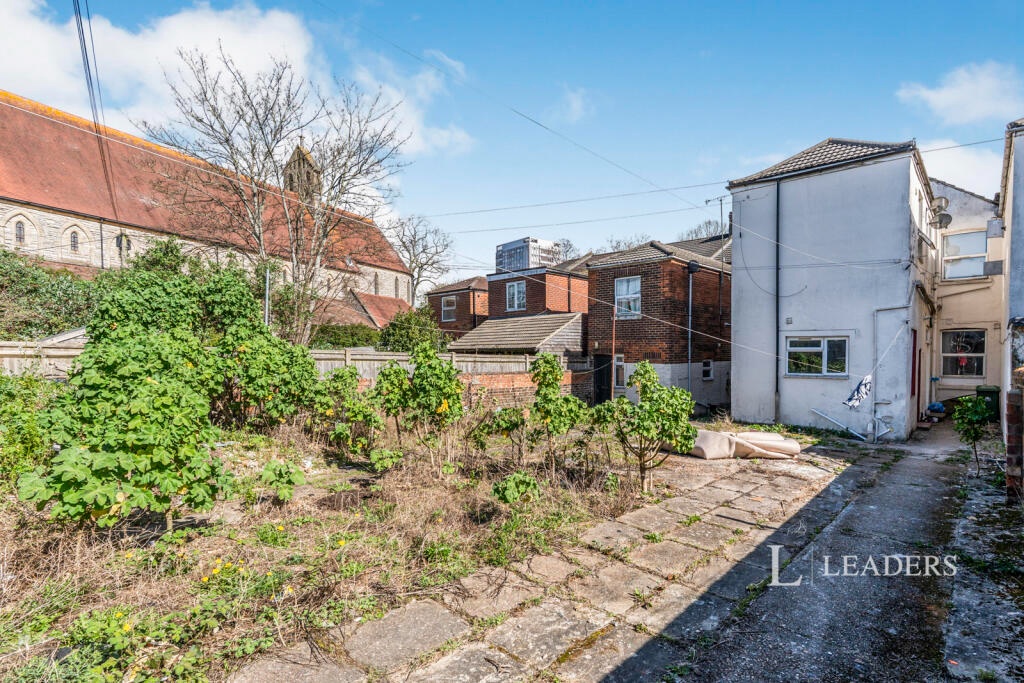 Additional image 4 of Studio Flat, Northam Road, SO14, N1 7GU