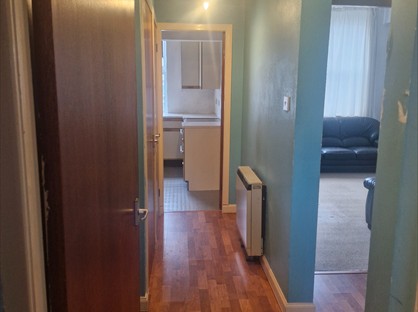 2 Bed Flat, Morton Place, KA1