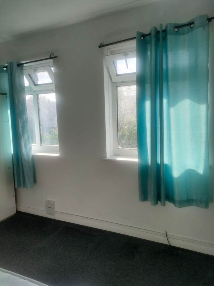 Additional image 3 of Room in a Shared Flat, Longfield Estate, SE1, N1 7GU