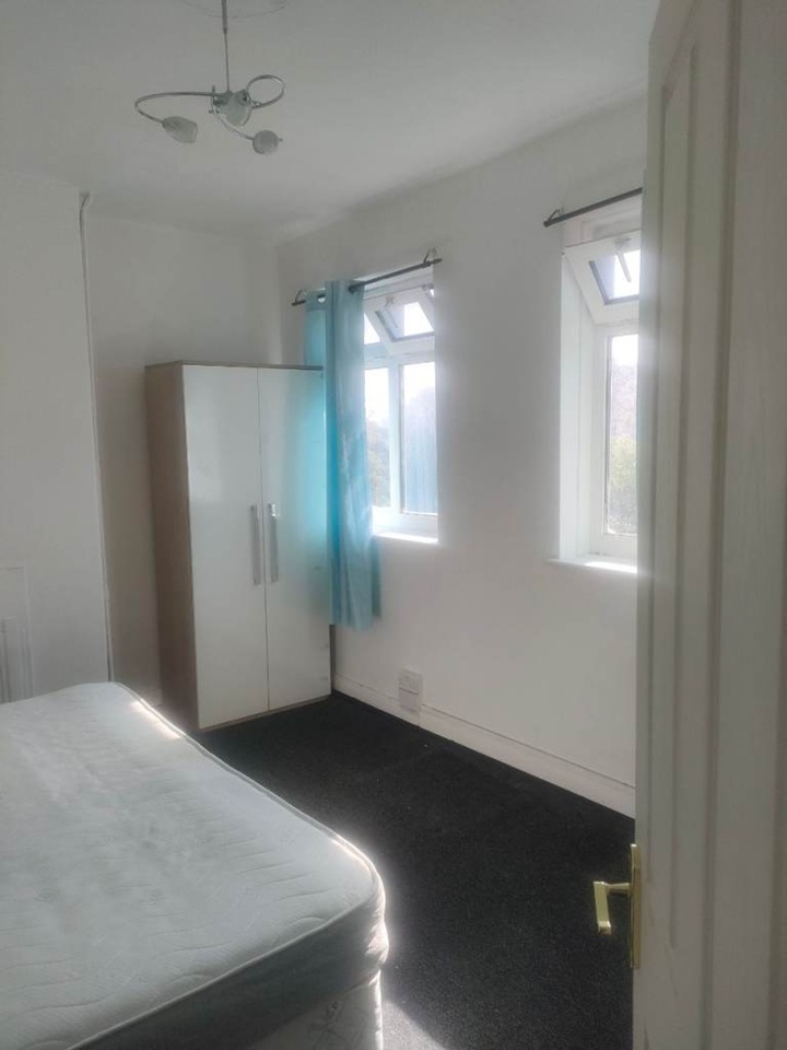 Additional image 4 of Room in a Shared Flat, Longfield Estate, SE1, N1 7GU