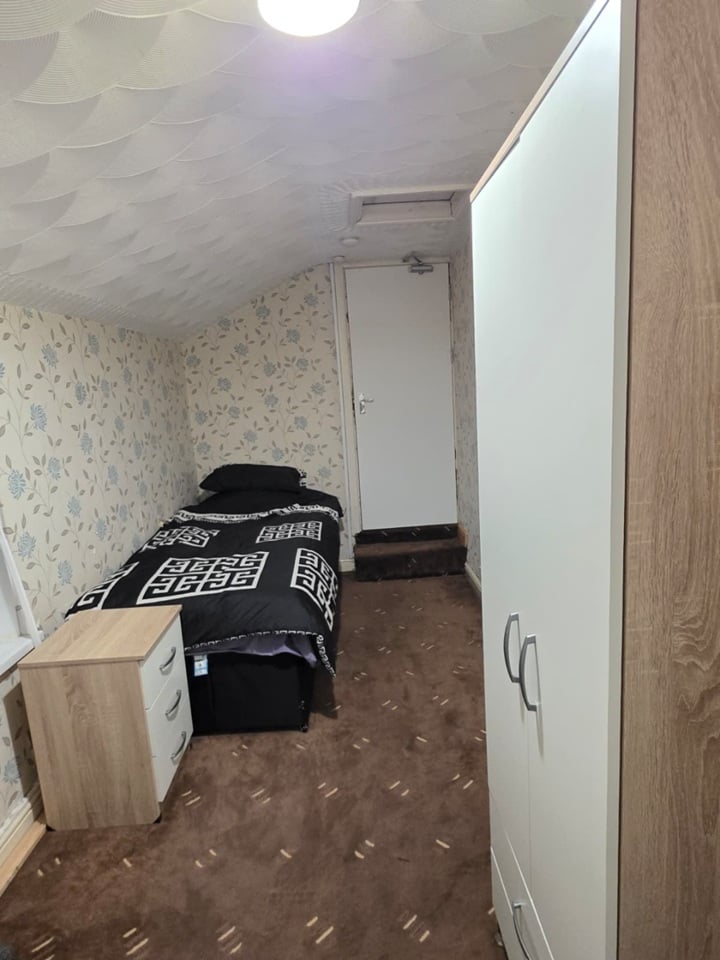 Additional image 4 of Room in a Shared House, Colonial Road, B9, N1 7GU