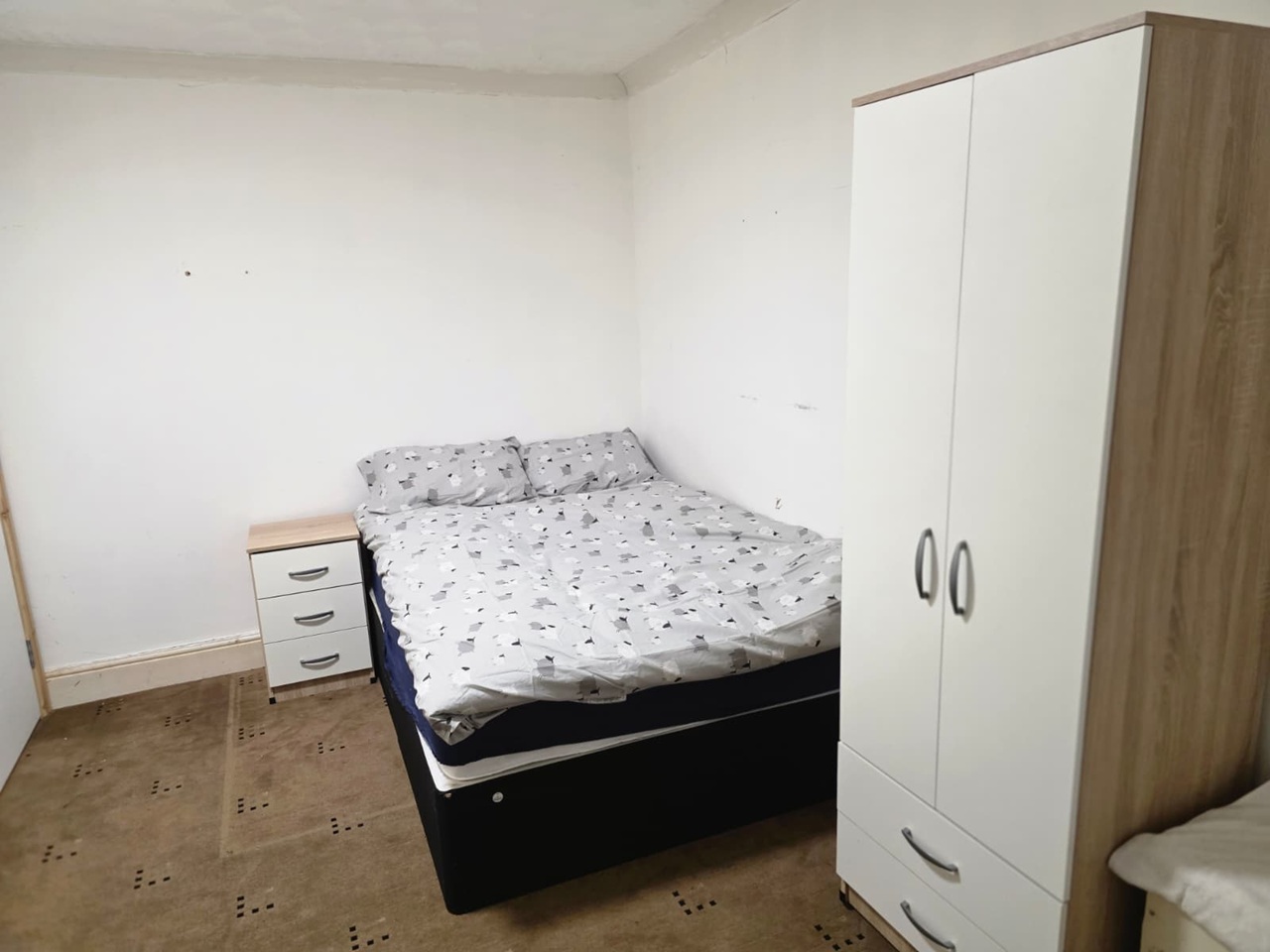 Additional image 3 of Room in a Shared House, Colonial Road, B9, N1 7GU