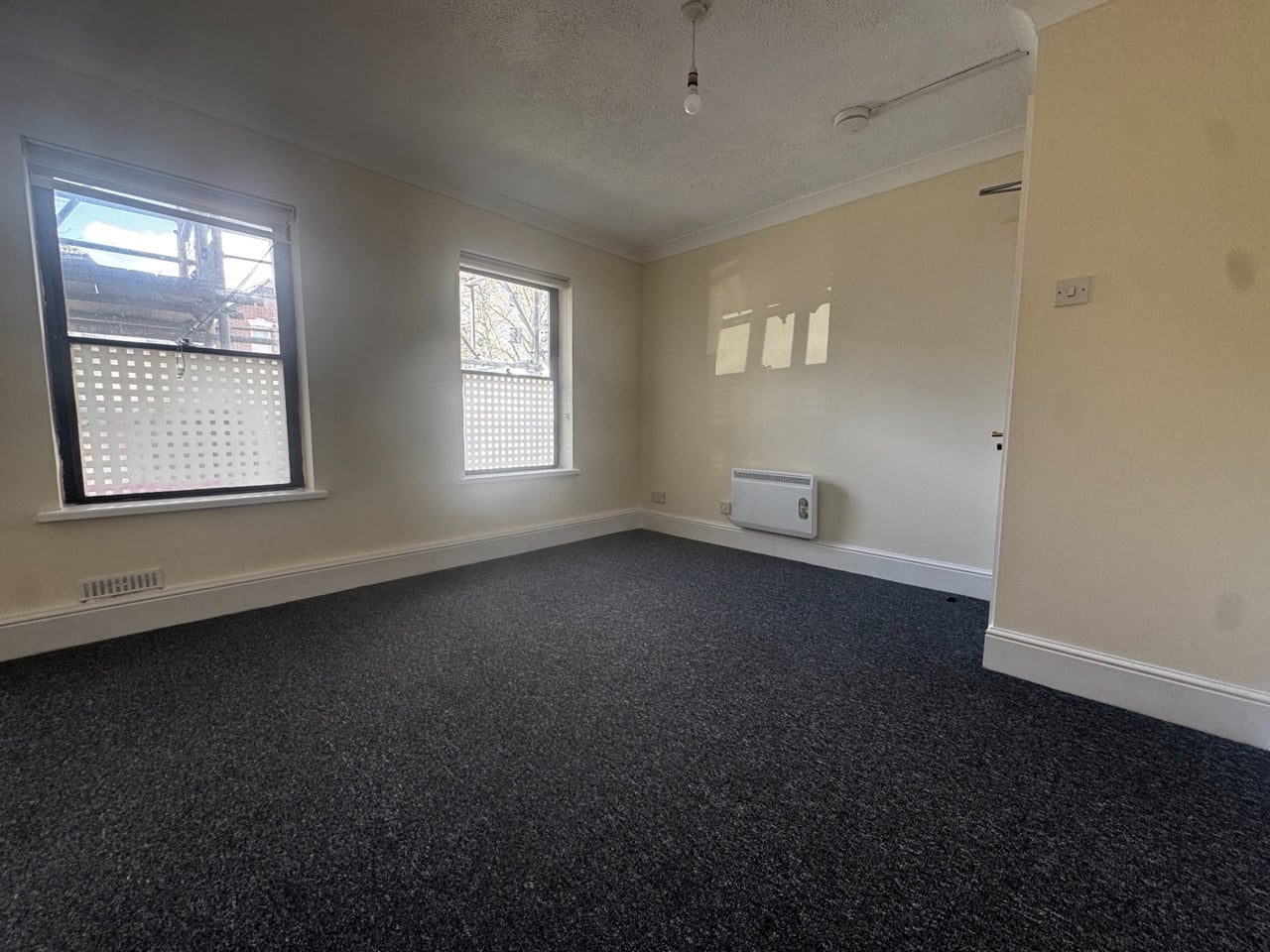 3 Bed Flat, Lowmans House, SO17, N1 7GU