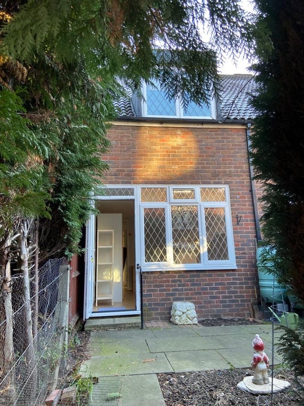 Additional image 3 of Room in a Shared Flat, Khyber Road, SW11, N1 7GU