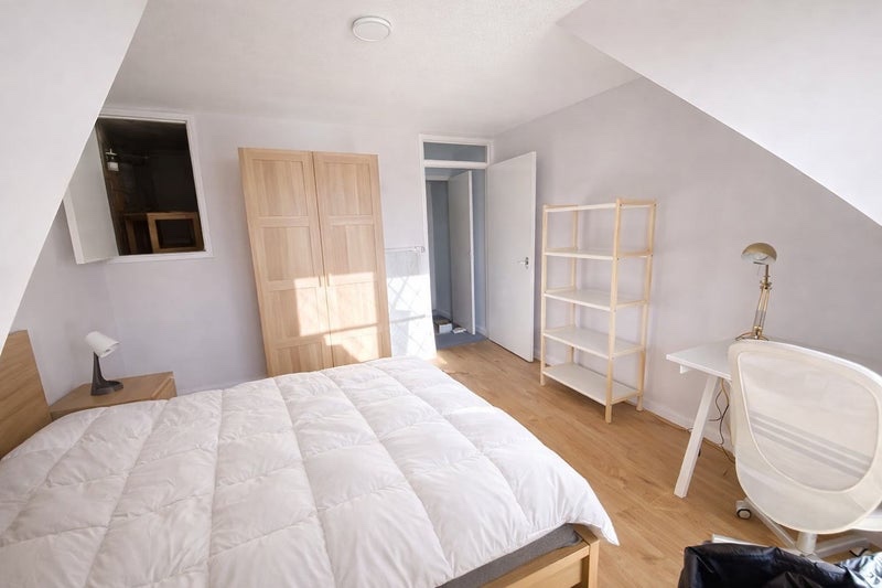 Additional image 4 of Room in a Shared Flat, Khyber Road, SW11, N1 7GU