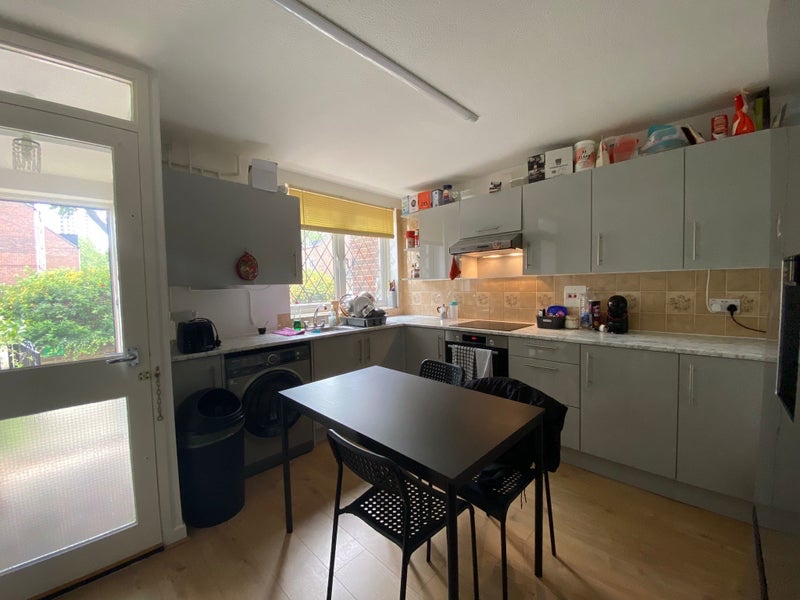 Additional image 7 of Room in a Shared Flat, Khyber Road, SW11, N1 7GU