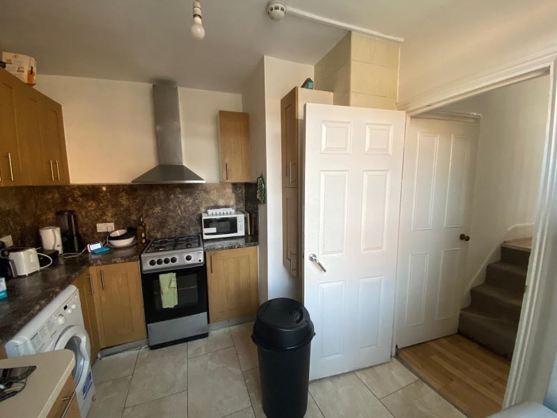 Additional image 6 of Room in a Shared Flat, Clapham High St, SW4, N1 7GU