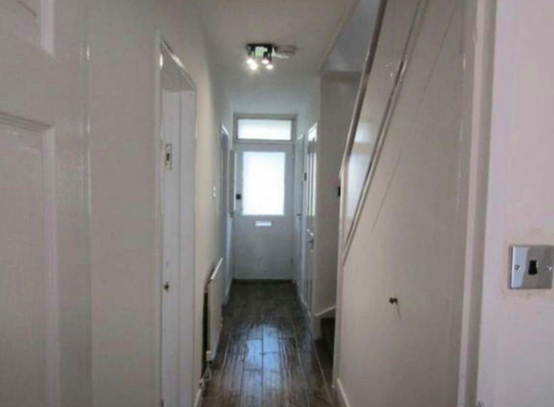 Additional image 2 of Room in a Shared House, Swinford Garden, SW9, N1 7GU