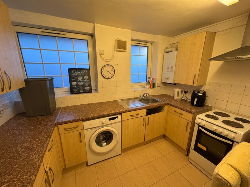 Additional image 4 of Room in a Shared Flat, Roman Road, E2, N1 7GU