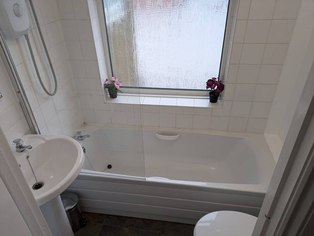 Additional image 2 of Studio Flat, Craven, CV5, N1 7GU