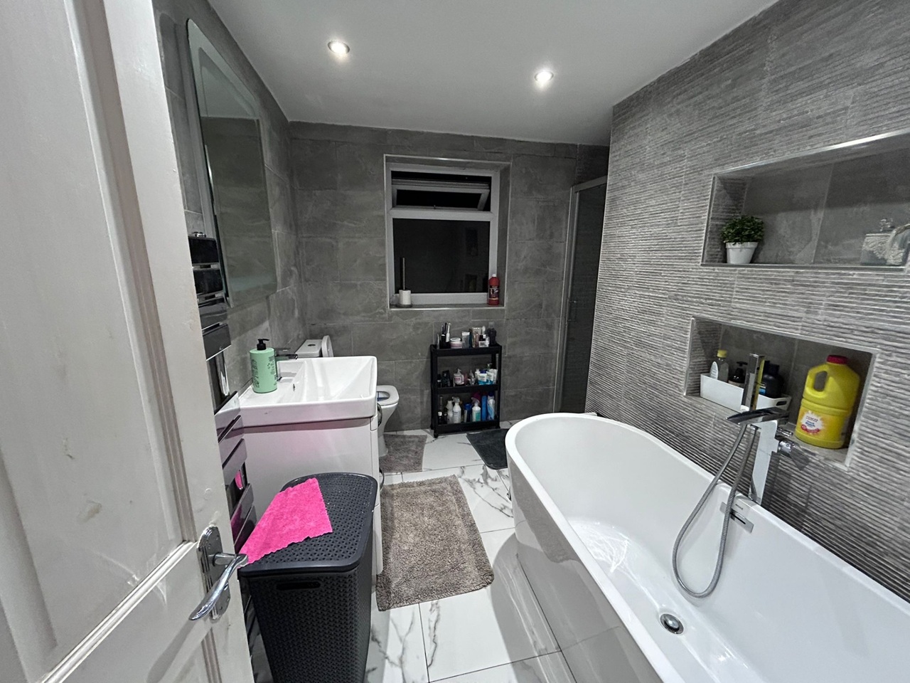 Additional image 12 of Room in a Shared House, Windsor Road, M25, N1 7GU