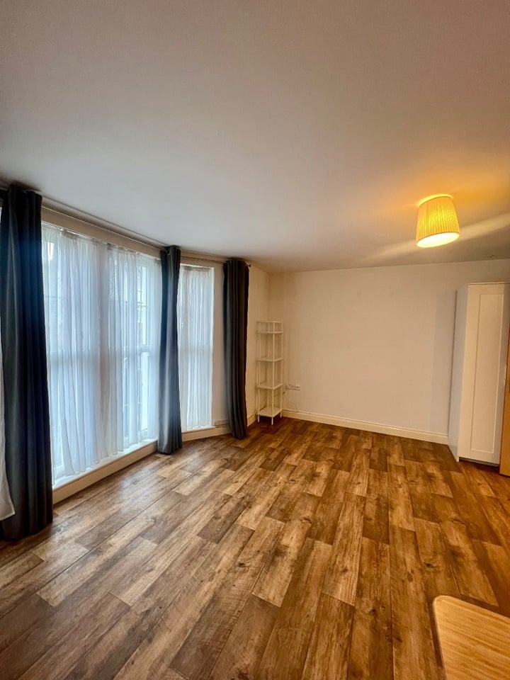 Additional image 2 of Studio Flat, Dundonald Road, BS6, N1 7GU