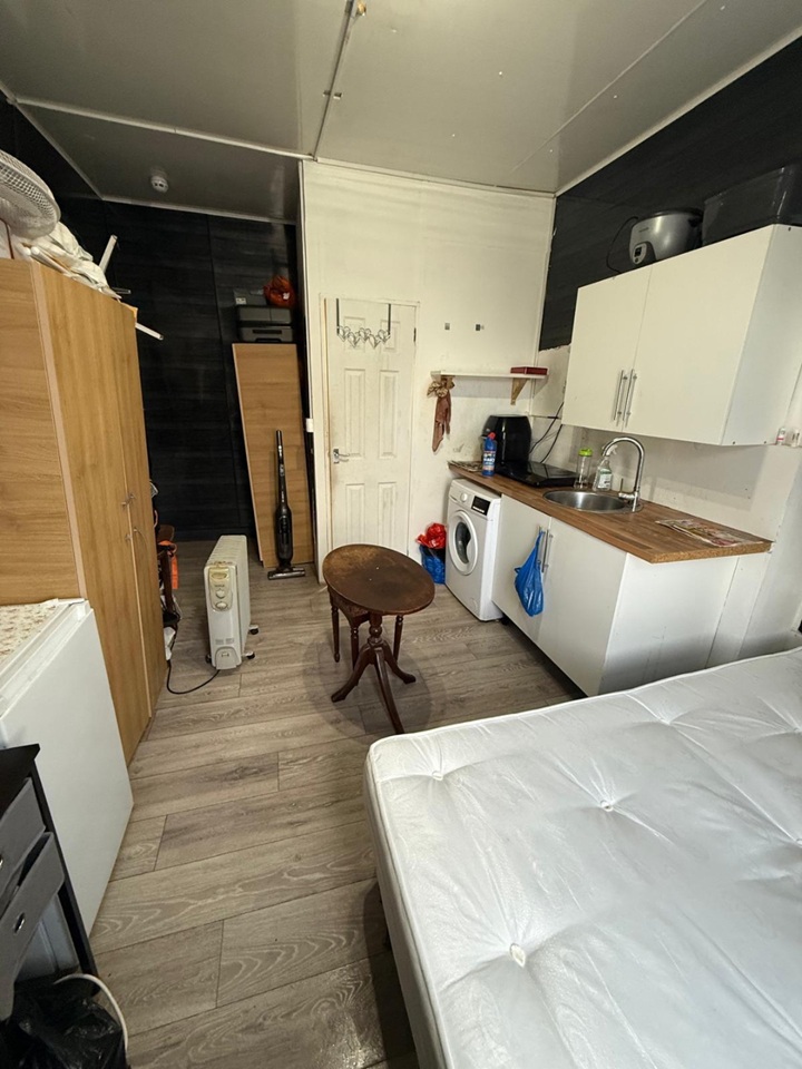 Additional image 2 of Studio Flat, Southampton Road, NW5, N1 7GU