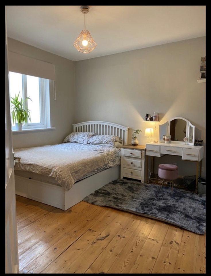 2 Bed Terraced House, Stevens Crescent, BS3, N1 7GU