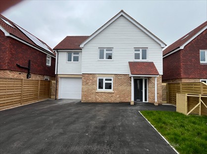 4 Bed Detached House, Rye Road, TN29