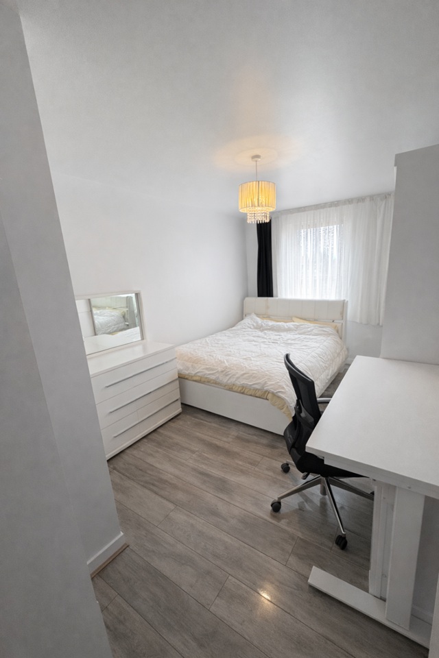 Additional image 7 of 3 Bed Flat, Cordwainer House, E8, N1 7GU