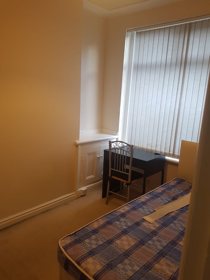 Additional image 4 of Room in a Shared House, Carnforth St, M14, N1 7GU