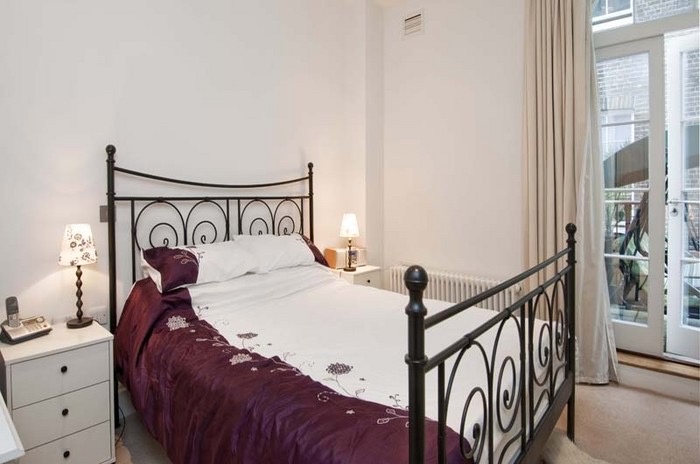 2 Bed Flat, Barter St, WC1A photo 2
