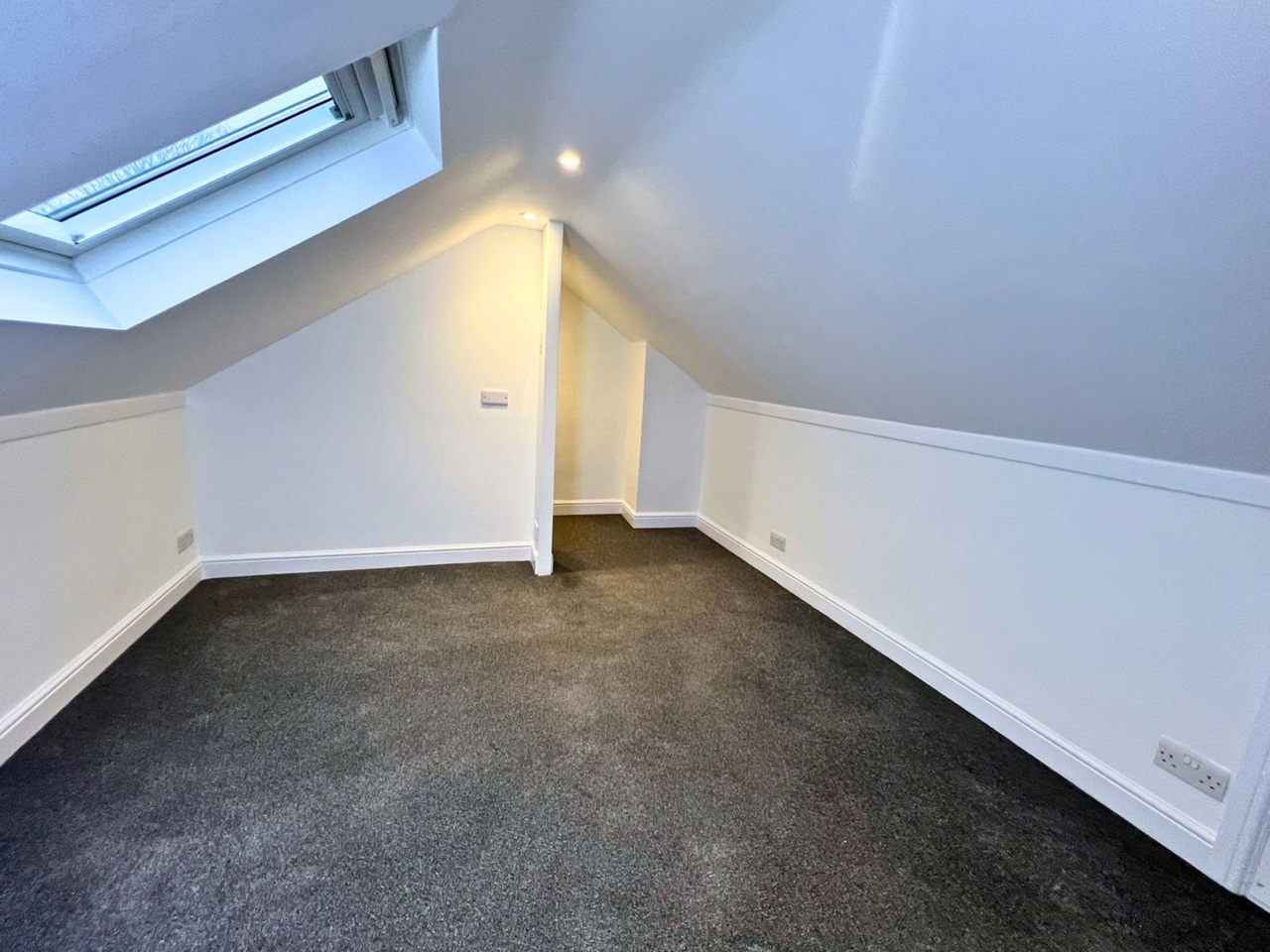 Additional image 2 of 3 Bed Semi-Detached House, Beaver Hill Road, S13, N1 7GU