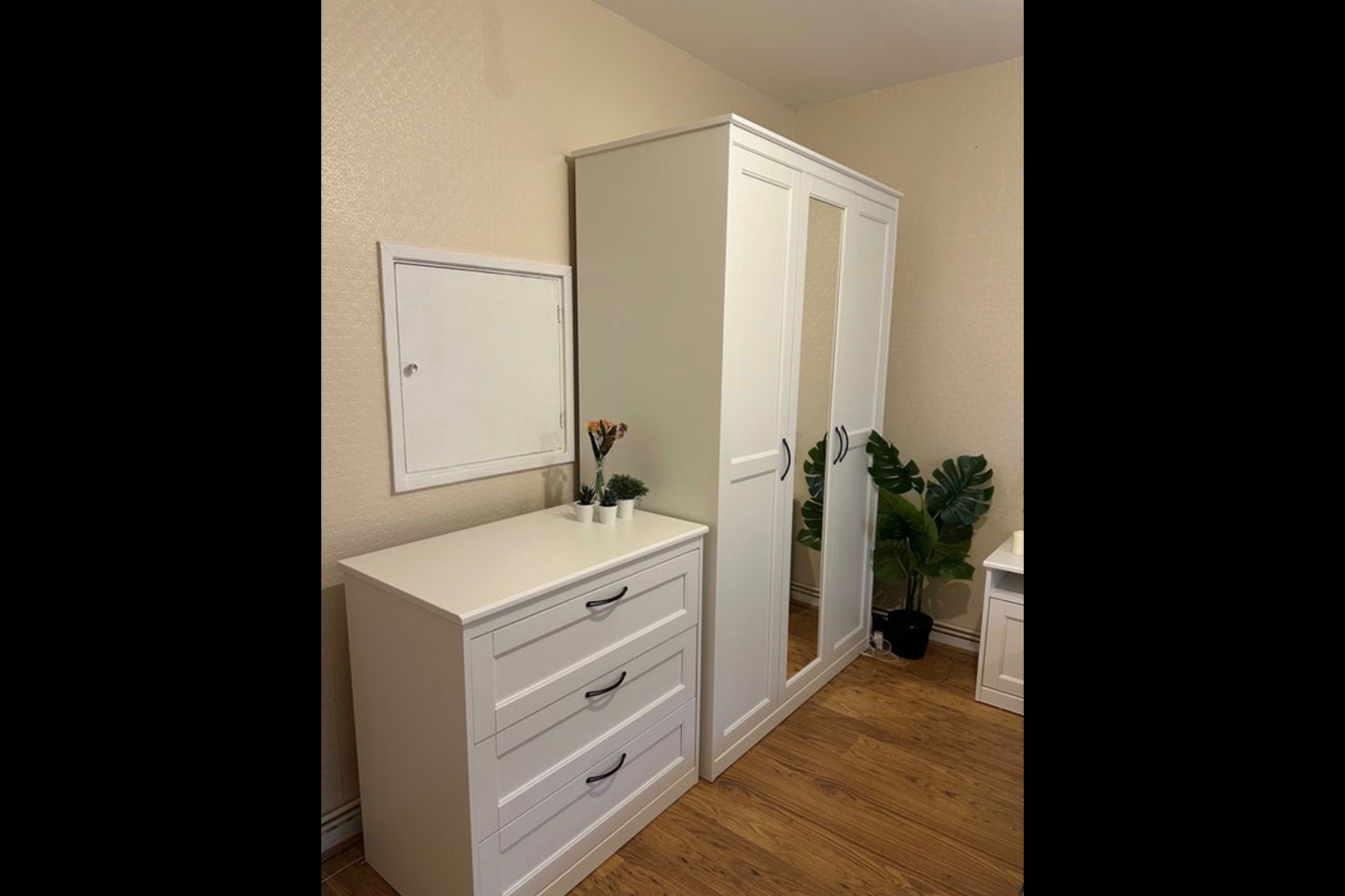 Additional image 3 of Room in a Shared House, Dunsterville Way, SE1, N1 7GU